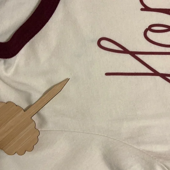 Grounds & Hounds Tee Size XL 100% ring spun cotton. - Picture 6 of 10